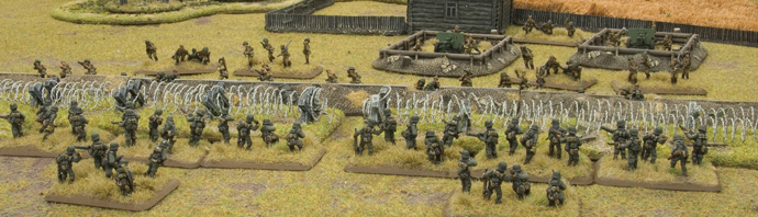 German infantry attacks a Soviet Machine-gun Artillery Battalion