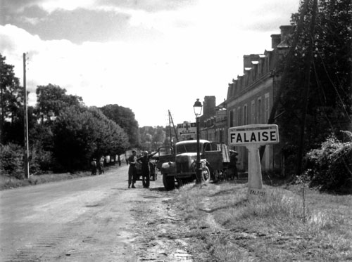 Canadians in Falaise
