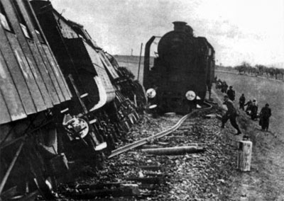 Train derailed by a Partisan operation