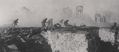 Fighting through the ruins of Stalingrad