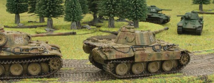 Panthers of the Feldherrnhalle fight off the Soviet T-34/76s