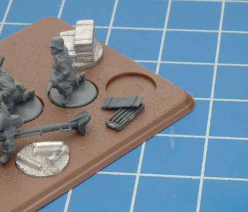 Assembling The Plastic Anti-tank Gun Platoon