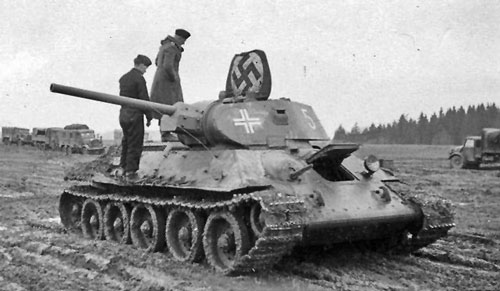 T-34 mod 1941/42 using a flag that’s tied down to the top hatch of the turret.