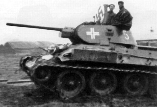 T-34 mod 1941/42 using a one-digit number on the side (Rear section) of the turret.