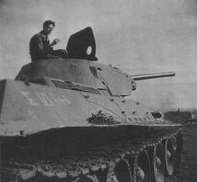 T-34 mod 1941/42 using an E-Mark number on the side (Rear section) of the tank.