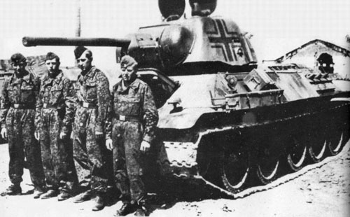 T-34 mod 1942/43 using a standard German Cross with additional black outlining.
