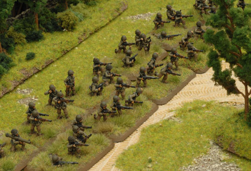 The Rifle platoon move up