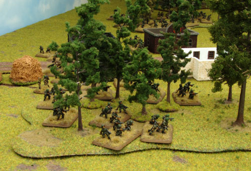 Large Engineer-Sapper Company enters wood Large Engineer-Sapper Company enters wood