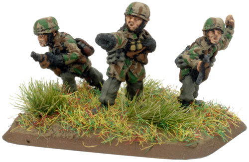 Fallschirmj&auml;ger 7.5cm PaK40 Anti-Tank Platoon Command SMG Team (GBX33)