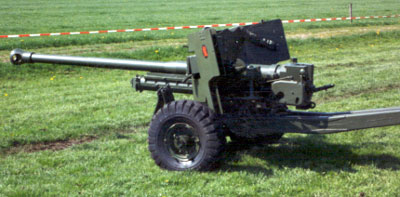 Mk IV 6pdr with long barrel and muzzle break