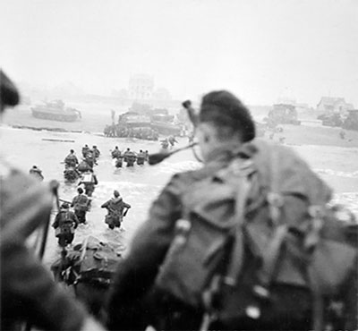 Commandos come ashore, D-Day