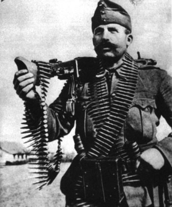 Hungarian with German MG-42 machine-gun