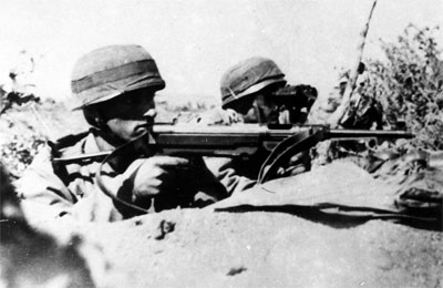 MP38 at the Ready