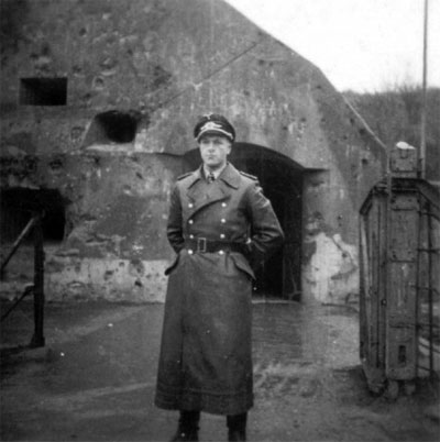 Witizig after the Eben Emael assault, 1940.