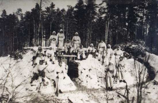 Estonian SS troops in winter dress
