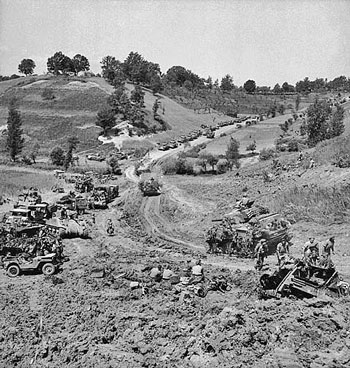 Soldiers in the Italian hills