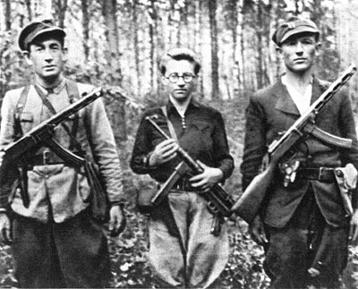 Partisans with PPsh SMGs