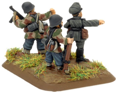 HG 7.5cm leIG18 gun Command team (GE558)