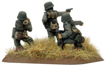 Command Panzerfaust SMG team
