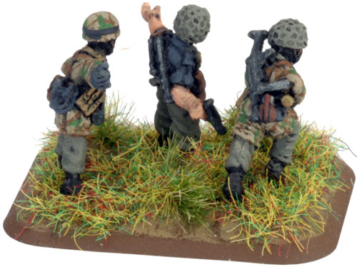 Fallschirmpionier Command Rifle/MG Team (GE766)