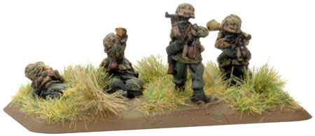 Panzerfaust SMG team