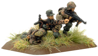 Command Panzerfaust SMG team