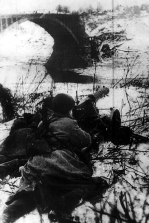 Soviets defend a river and bridge