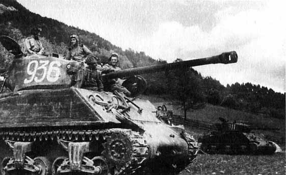 Soviet M4 76mm (M4A2 Sherman) tanks