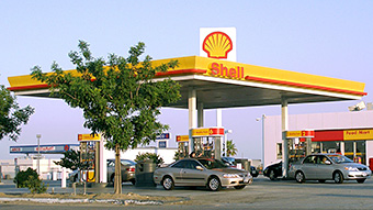 Pimp Your Pumps &ndash; Decorating the Petrol Station