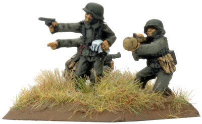 Command Panzerfaust SMG team